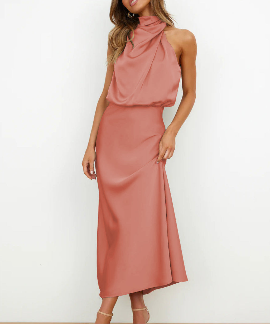 Carlina | Rochie lungă din satin cu decolteu halter