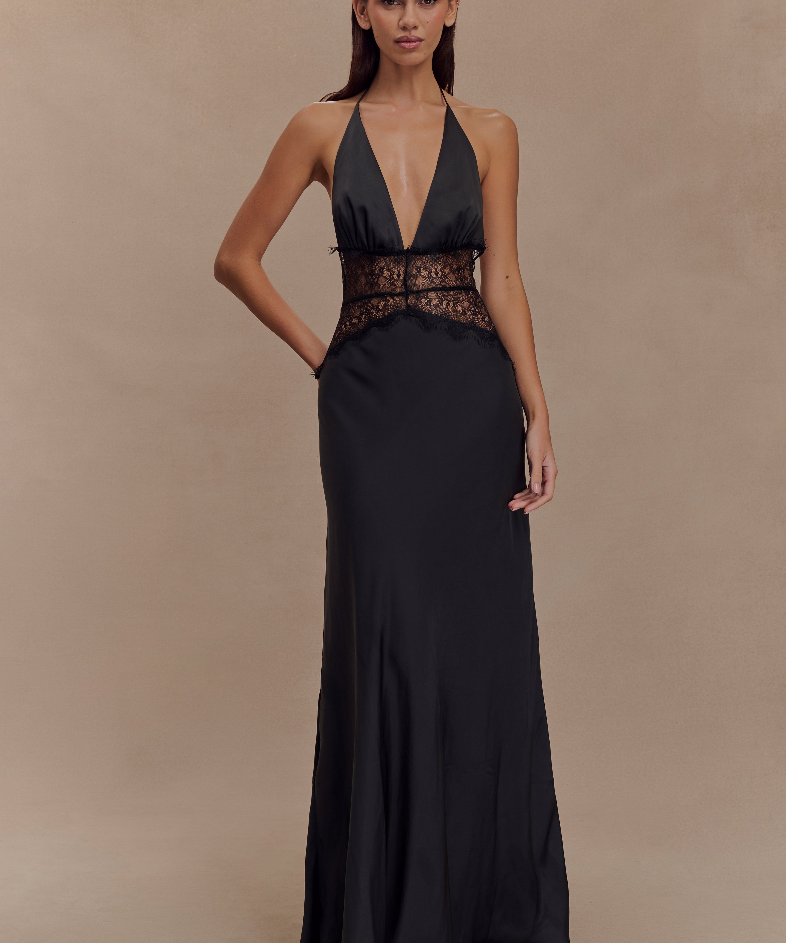 Kalira – Rochie Maxi Damă Elegantă din Satin cu Dantelă Roz