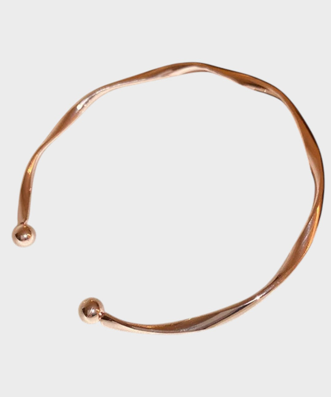 Elara - Brățară Elegantă Răsucită