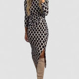 Jess – Rochie de Damă Elegantă cu Fanta și Imprimeu Strălucitor