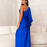 Araceli – Rochie Satinată Asimetrică cu Nod și Umăr Descoperit