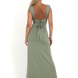 Claire™ | Rochie ajustată cu fante și drapaje