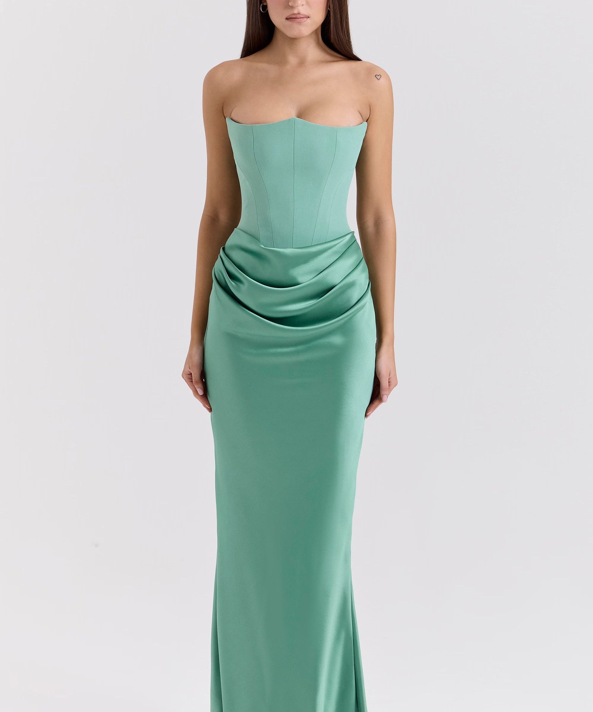 Madison – Rochie Satinată de Damă cu Siluetă Clepsidră Elegantă