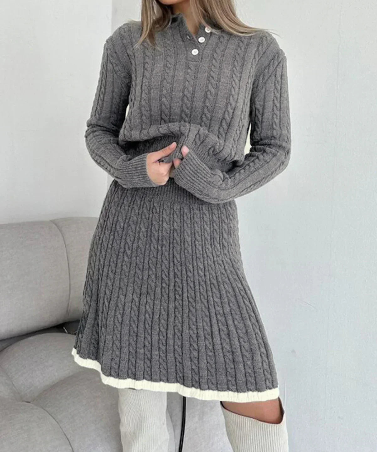 Set fustă cu rever și tricotat în cablu