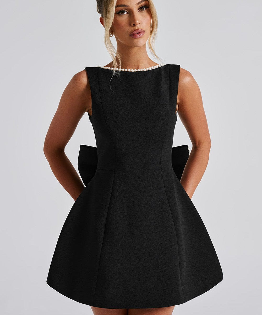 Elle – Rochie Mini de Damă cu Fundă și Perle