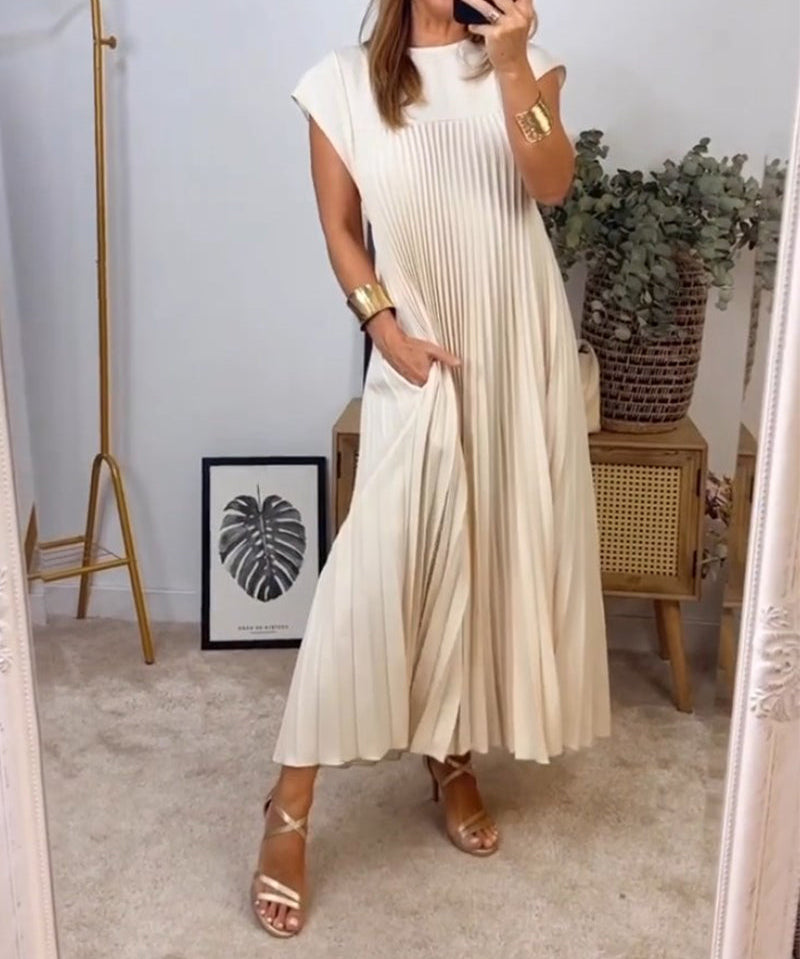 Amada – Rochie de Damă Elegantă Fără Mâneci cu Plisaje