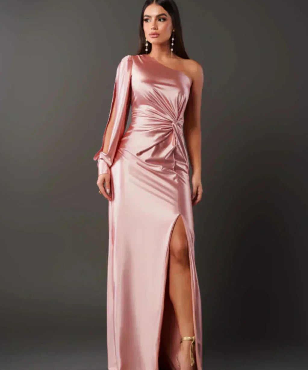 Araceli – Rochie Satinată Asimetrică cu Nod și Umăr Descoperit