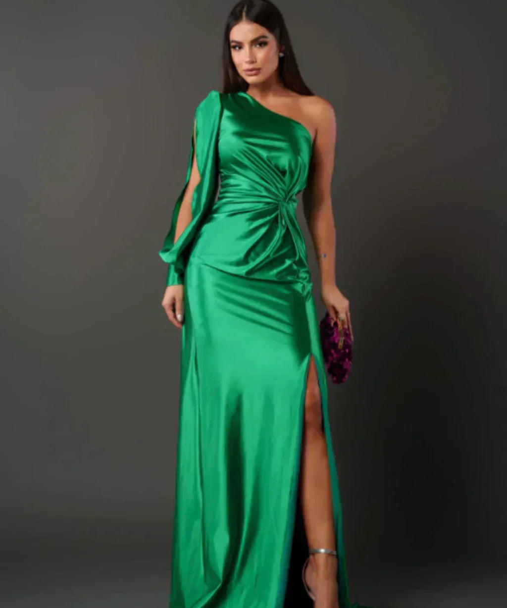 Araceli – Rochie Satinată Asimetrică cu Nod și Umăr Descoperit