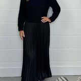 Clara – Set de Damă Elegant cu Pulover și Fustă Plisată Midi