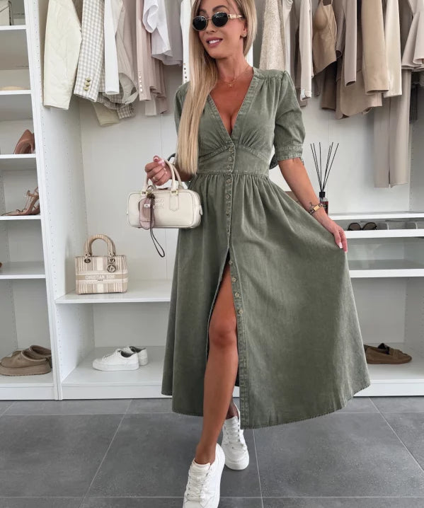 Luise – Rochie de Damă Denim Elegantă cu Detalii Strălucitoare